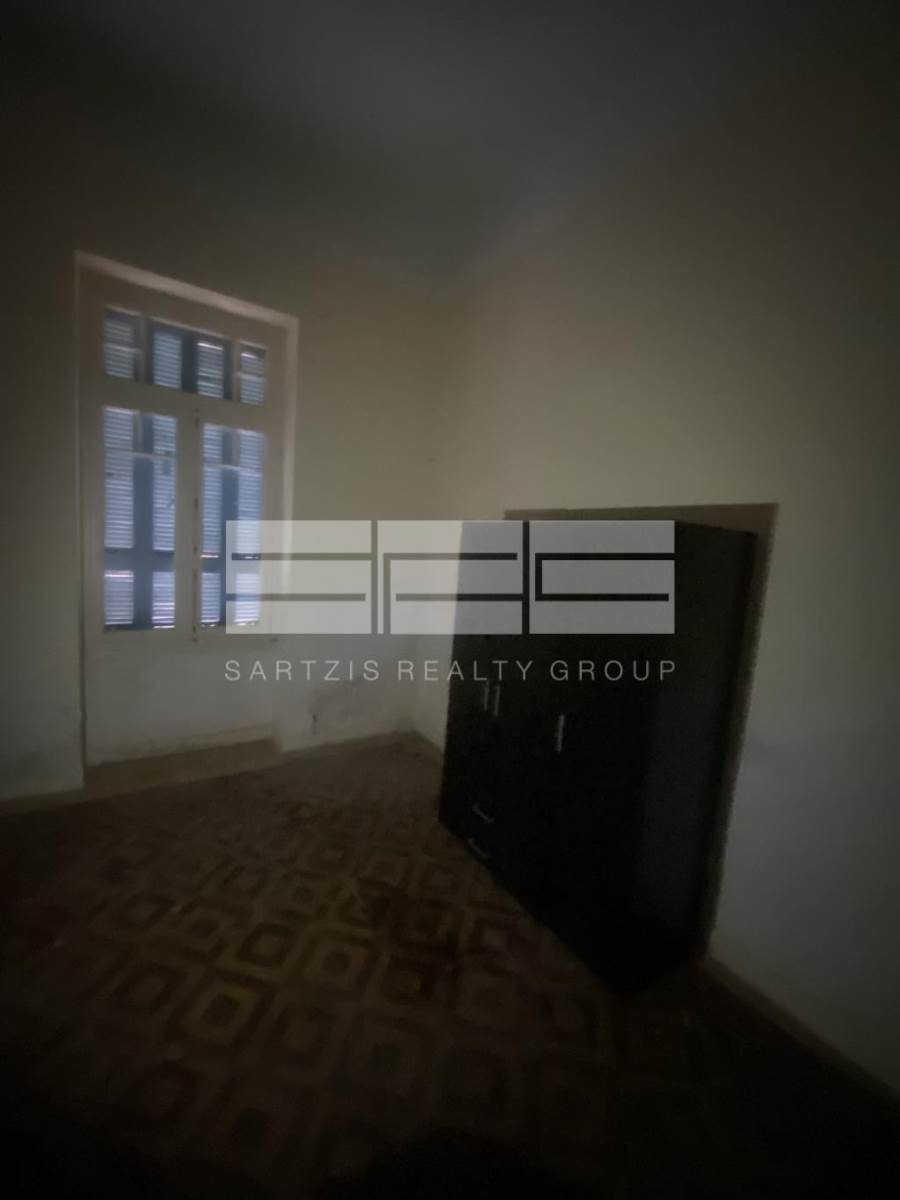 (Προς Πώληση) Κατοικία Πολυκατοικία/Κτίριο || Αθήνα Κέντρο/Αθήνα - 294 τ.μ, 6 Υ/Δ, 300.000€ 
