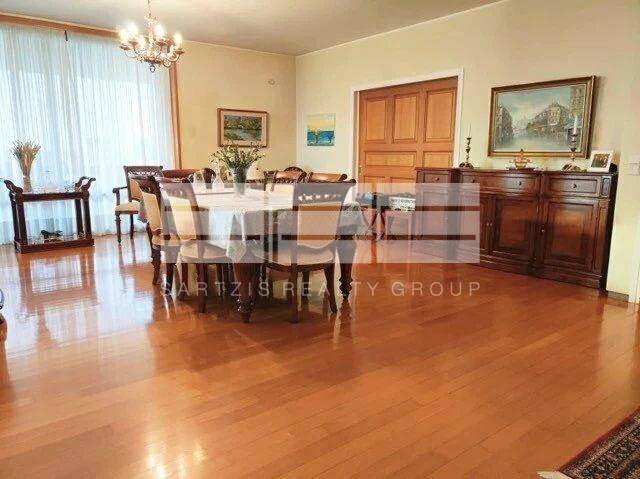 (For Sale) Residential Apartment || Athens North/Kifissia - 208 Sq.m, 3 Bedrooms, 730.000€ 