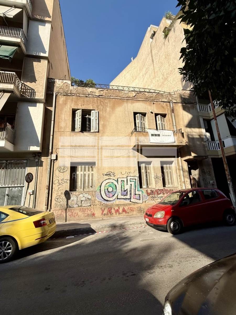 (Προς Πώληση) Αξιοποιήσιμη Γη Οικόπεδο || Αθήνα Κέντρο/Βύρωνας - 175 τ.μ, 700.000€ 