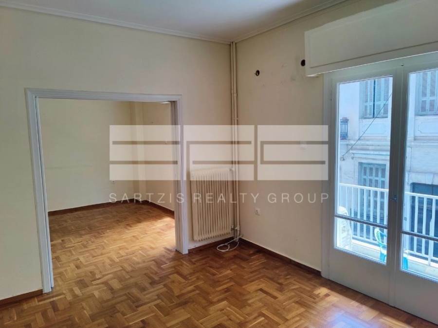 (For Rent) Commercial Office || Piraias/Piraeus - 70 Sq.m, 1.300€ 