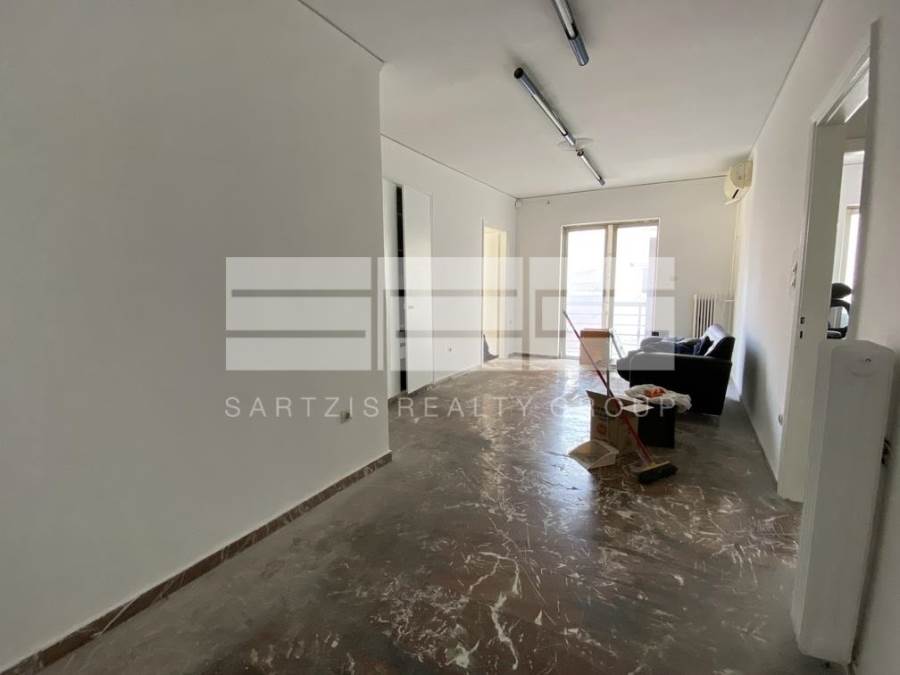 (For Rent) Commercial Office || Athens West/Peristeri - 64 Sq.m, 640€ 