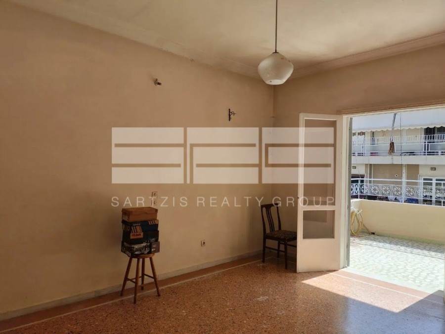 (For Sale) Residential Floor Apartment || Piraias/Korydallos - 120 Sq.m, 3 Bedrooms, 165.000€ 