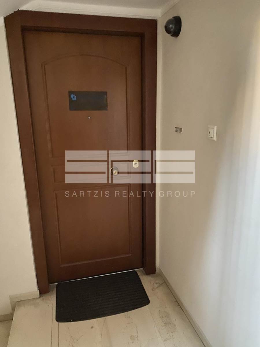 (Προς Πώληση) Κατοικία Διαμέρισμα || Αθήνα Νότια/Γλυφάδα - 65 τ.μ, 1 Υ/Δ, 250.000€ 