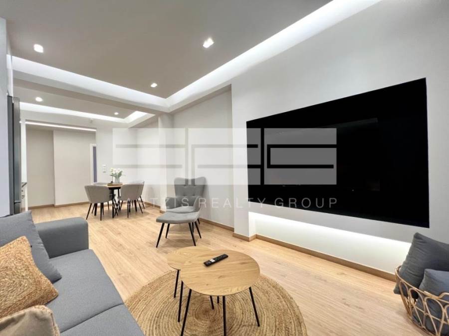 (For Sale) Residential Apartment || Piraias/Piraeus - 85 Sq.m, 3 Bedrooms, 340.000€ 