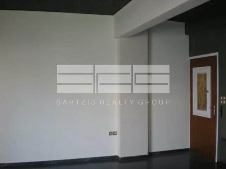 (For Sale) Residential Floor Apartment || Piraias/Korydallos - 115 Sq.m, 3 Bedrooms, 165.000€ 