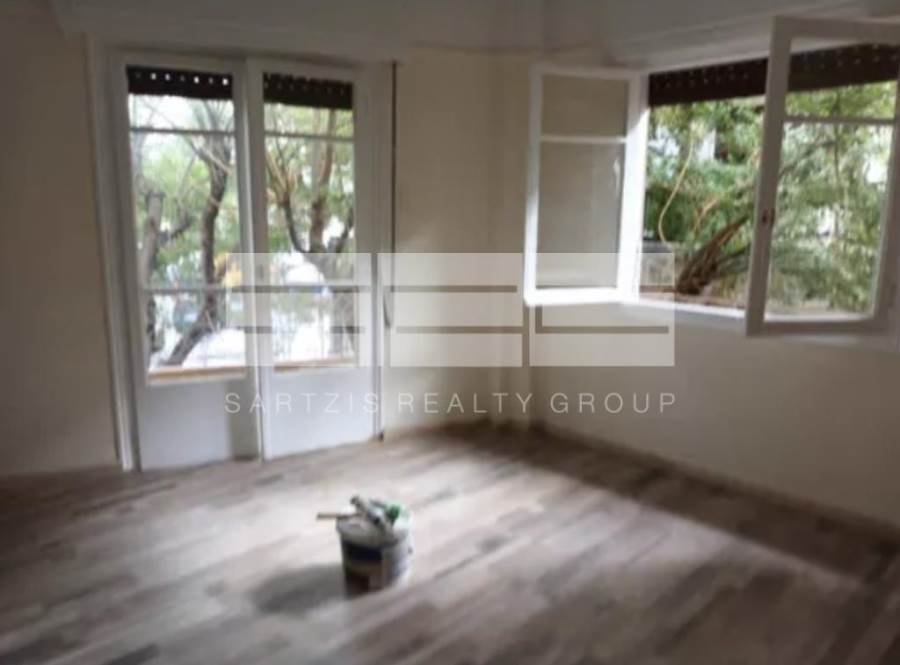 (For Sale) Residential Floor Apartment || Athens Center/Athens - 95 Sq.m, 3 Bedrooms, 140.000€ 