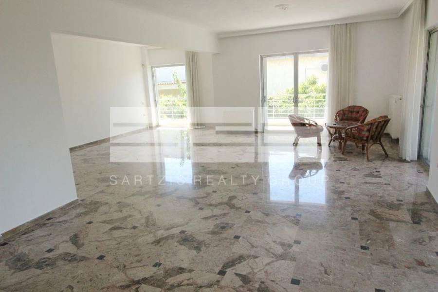 (For Rent) Residential Floor Apartment || Athens North/Kifissia - 170 Sq.m, 3 Bedrooms, 1.400€ 