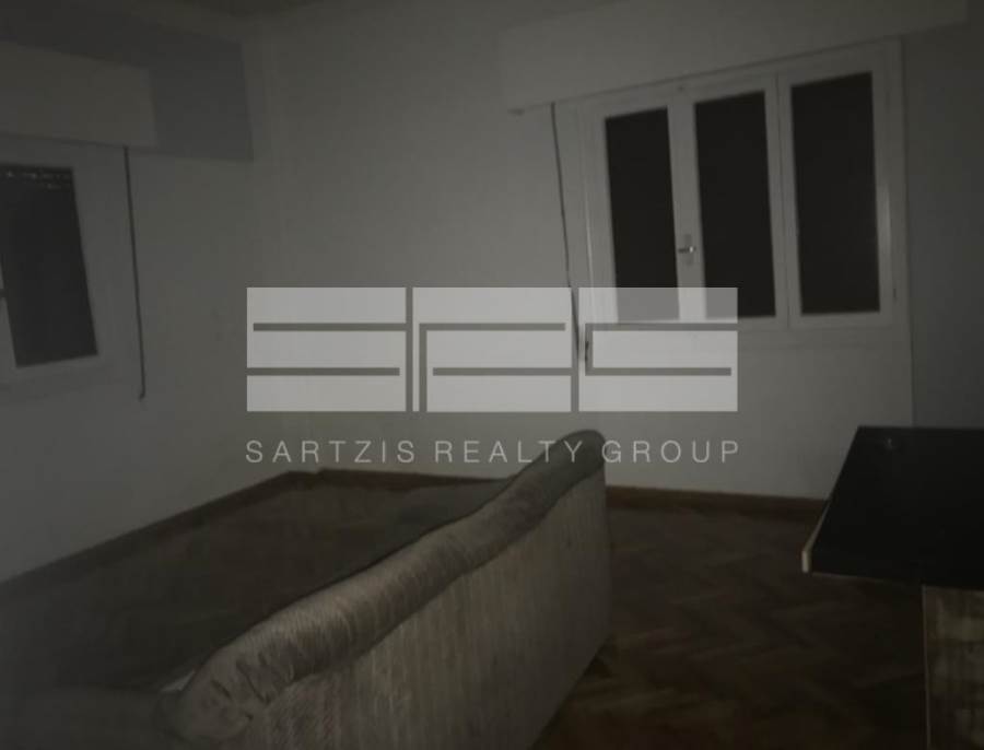 (For Sale) Residential Apartment || Athens Center/Athens - 81 Sq.m, 2 Bedrooms, 130.000€ 