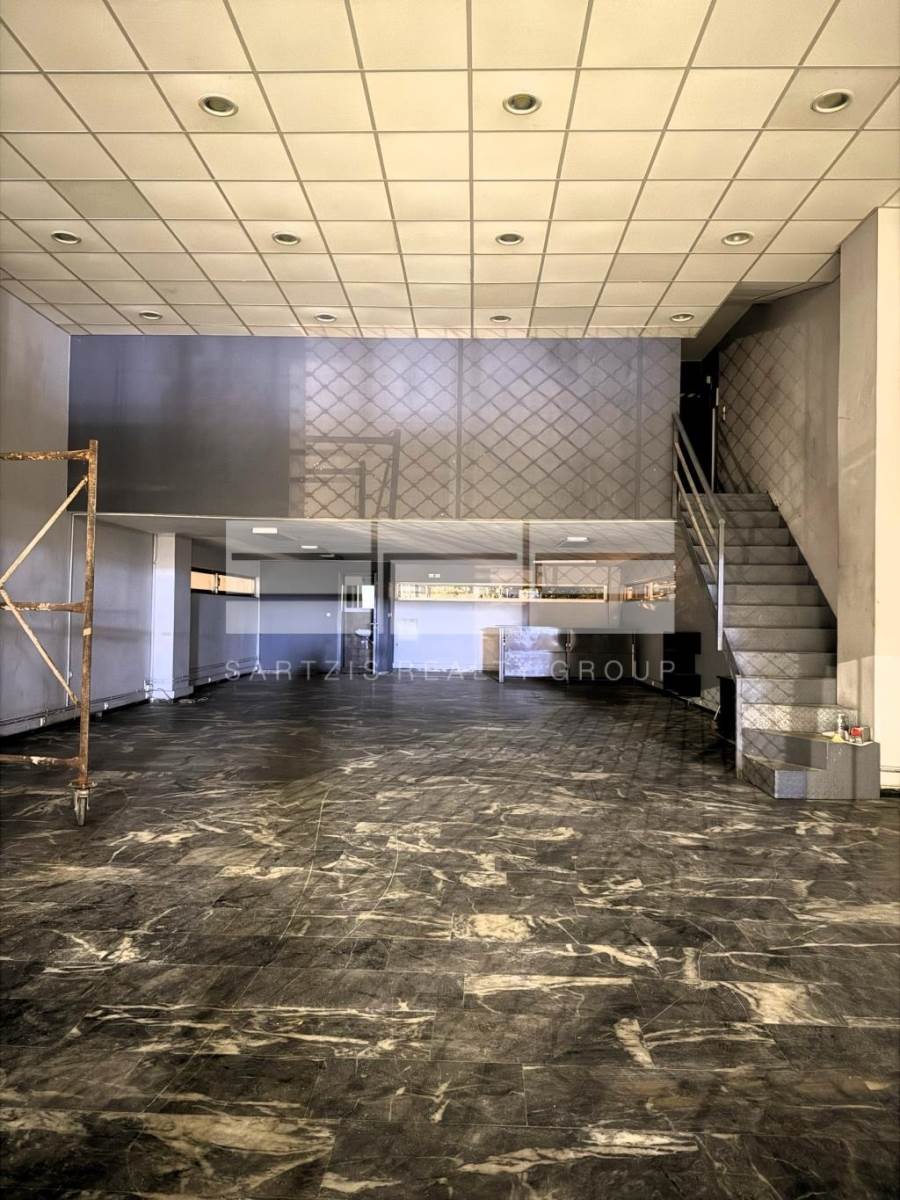 (For Rent) Commercial Commercial Property || Athens South/Glyfada - 226 Sq.m, 2.700€ 
