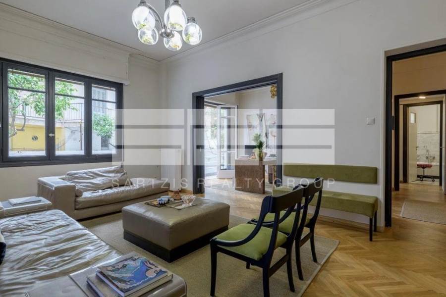 (For Sale) Residential Apartment || Athens Center/Athens - 120 Sq.m, 2 Bedrooms, 800.000€ 
