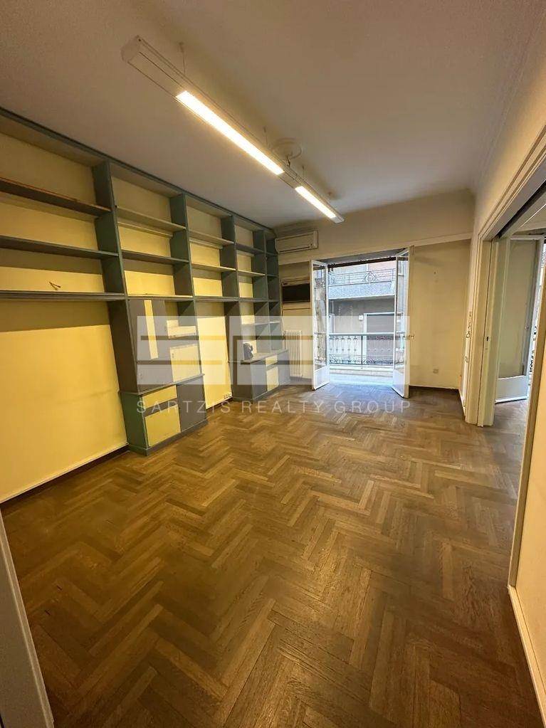 (For Sale) Residential Apartment || Athens Center/Athens - 165 Sq.m, 3 Bedrooms, 700.000€ 