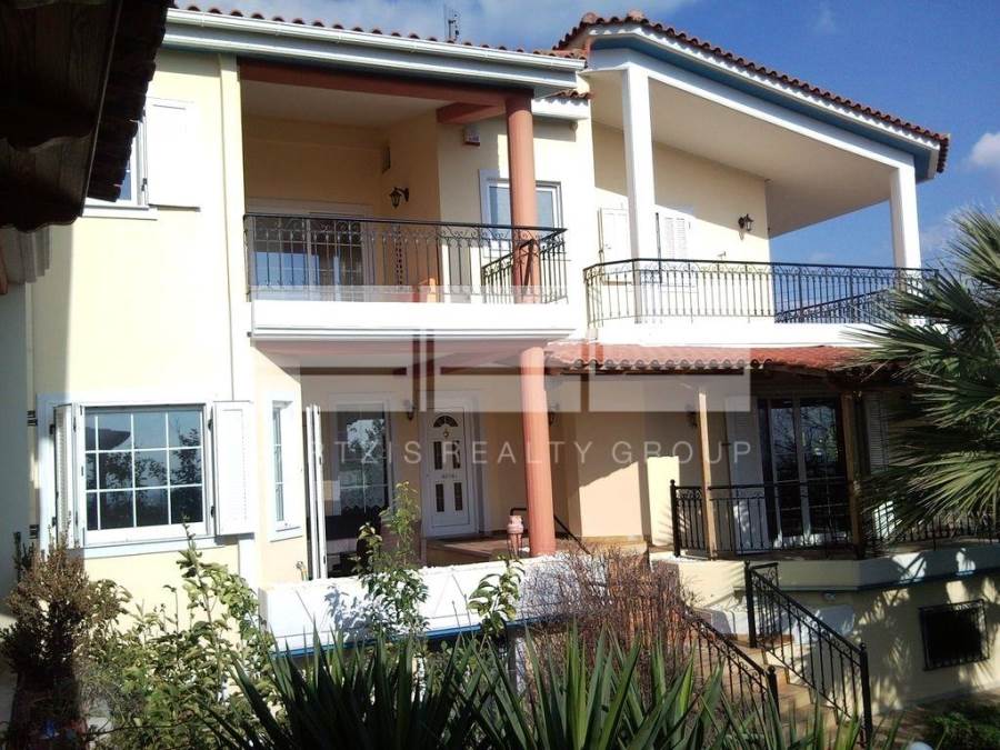 (For Sale) Residential Maisonette || East Attica/Acharnes (Menidi) - 200 Sq.m, 3 Bedrooms, 700.000€ 