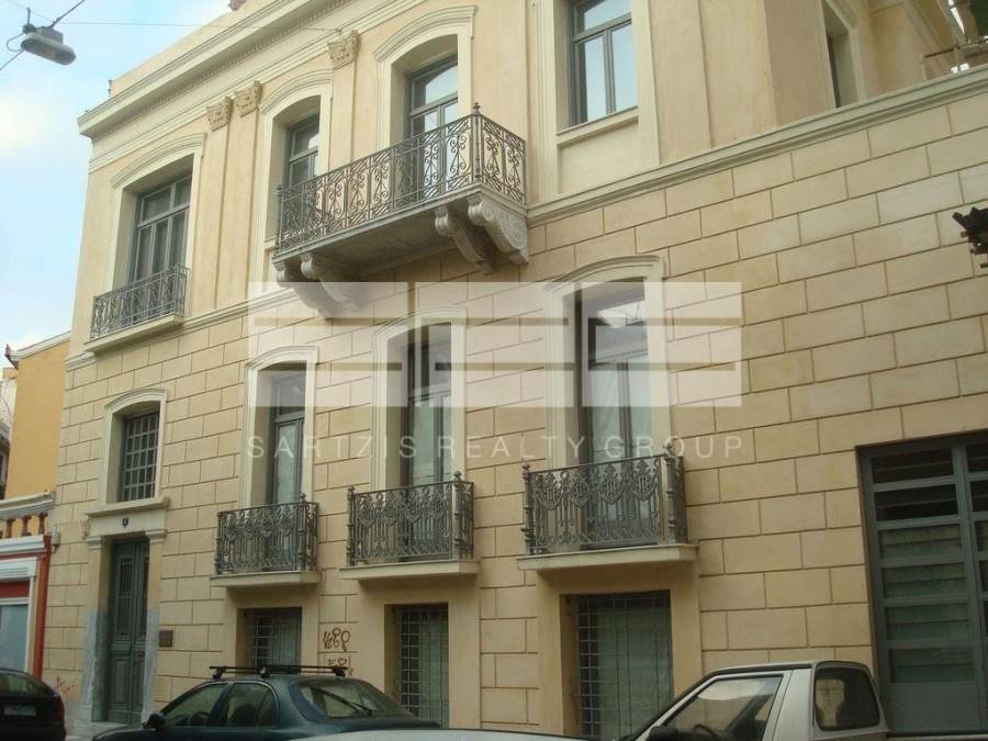(For Sale) Commercial Building || Athens Center/Athens - 740 Sq.m, 1.600.000€ 