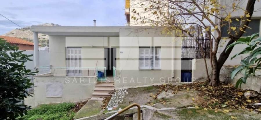 (For Sale) Residential Detached house || Athens Center/Athens - 61 Sq.m, 2 Bedrooms, 250.000€ 