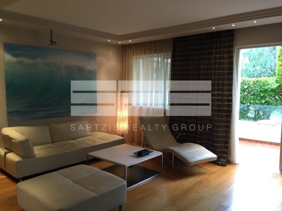 (For Sale) Residential Maisonette || Athens South/Alimos - 190 Sq.m, 3 Bedrooms, 1.500.000€ 