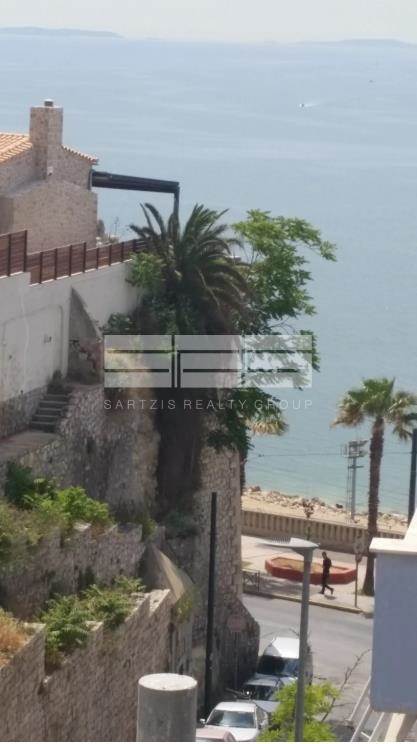 (For Sale) Residential Detached house || Piraias/Piraeus - 265 Sq.m, 800.000€ 