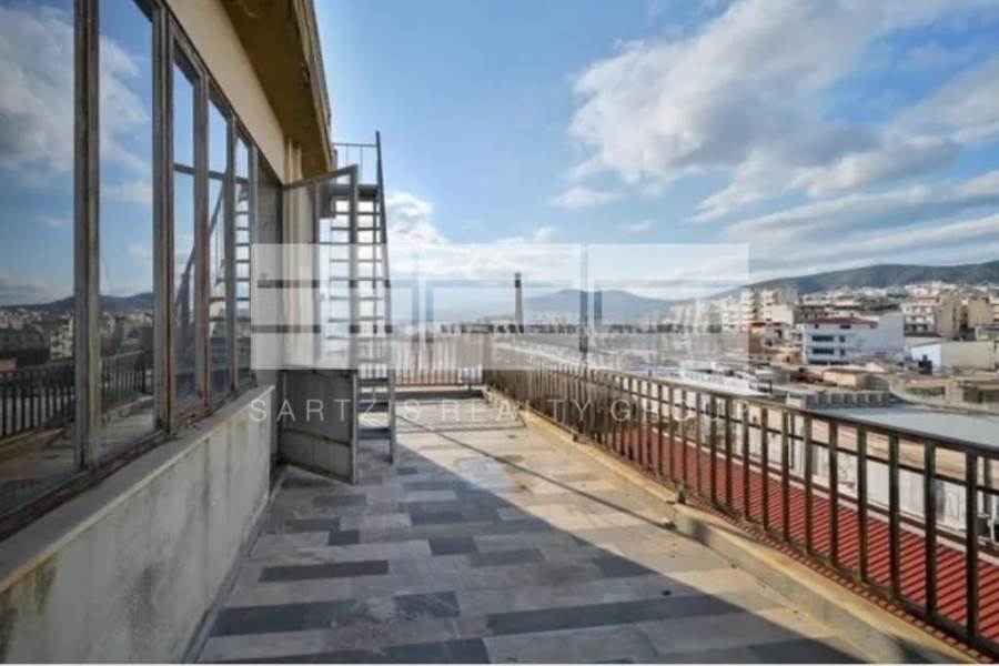 (For Sale) Commercial Building || Piraias/Piraeus - 1.200 Sq.m, 1.900.000€ 