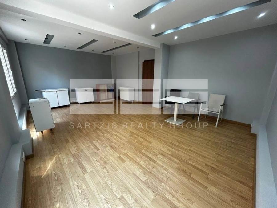 (Προς Πώληση) Επαγγελματικός Χώρος Γραφείο || Αθήνα Κέντρο/Αθήνα - 67 τ.μ, 280.000€ 
