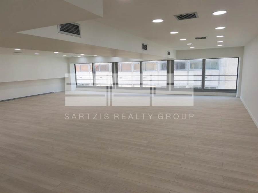 (Προς Ενοικίαση) Επαγγελματικός Χώρος Γραφείο || Αθήνα Κέντρο/Αθήνα - 210 τ.μ, 2.800€ 