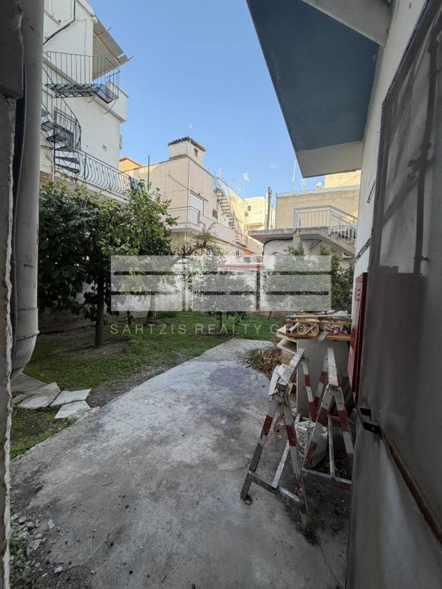 (Προς Πώληση) Επαγγελματικός Χώρος Κατάστημα || Αθήνα Δυτικά/Αιγάλεω - 240 τ.μ, 125.000€ 