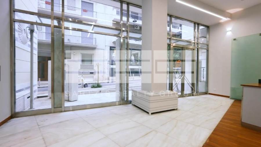 (For Rent) Commercial Retail Shop || Athens Center/Athens - 210 Sq.m, 7.000€ 