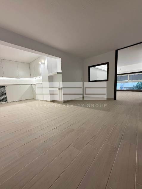 (Προς Ενοικίαση) Επαγγελματικός Χώρος Κατάστημα || Αθήνα Κέντρο/Αθήνα - 35 τ.μ, 700€ 