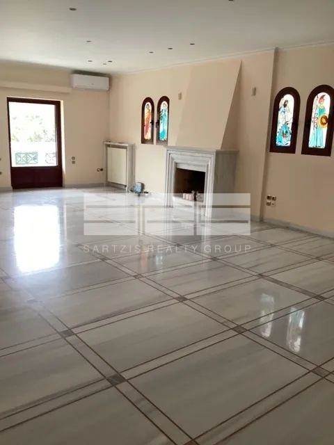 (For Rent) Residential Villa || Athens North/Nea Erithraia - 335 Sq.m, 4 Bedrooms, 4.500€ 