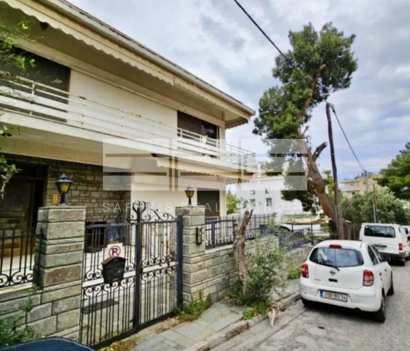 (Προς Πώληση) Κατοικία Μονοκατοικία || Αθήνα Κέντρο/Βύρωνας - 220 τ.μ, 3 Υ/Δ, 580.000€ 