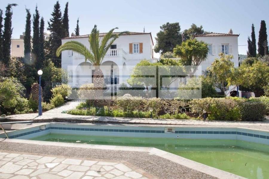 (Προς Πώληση) Κατοικία Βίλα || Πειραιάς/Σπέτσες - 280 τ.μ, 4 Υ/Δ, 3.500.000€ 