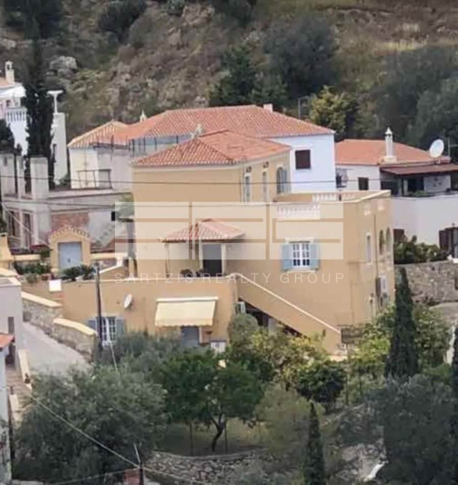 (Προς Πώληση) Κατοικία Μονοκατοικία || Πειραιάς/Σπέτσες - 317 τ.μ, 4 Υ/Δ, 2.400.000€ 