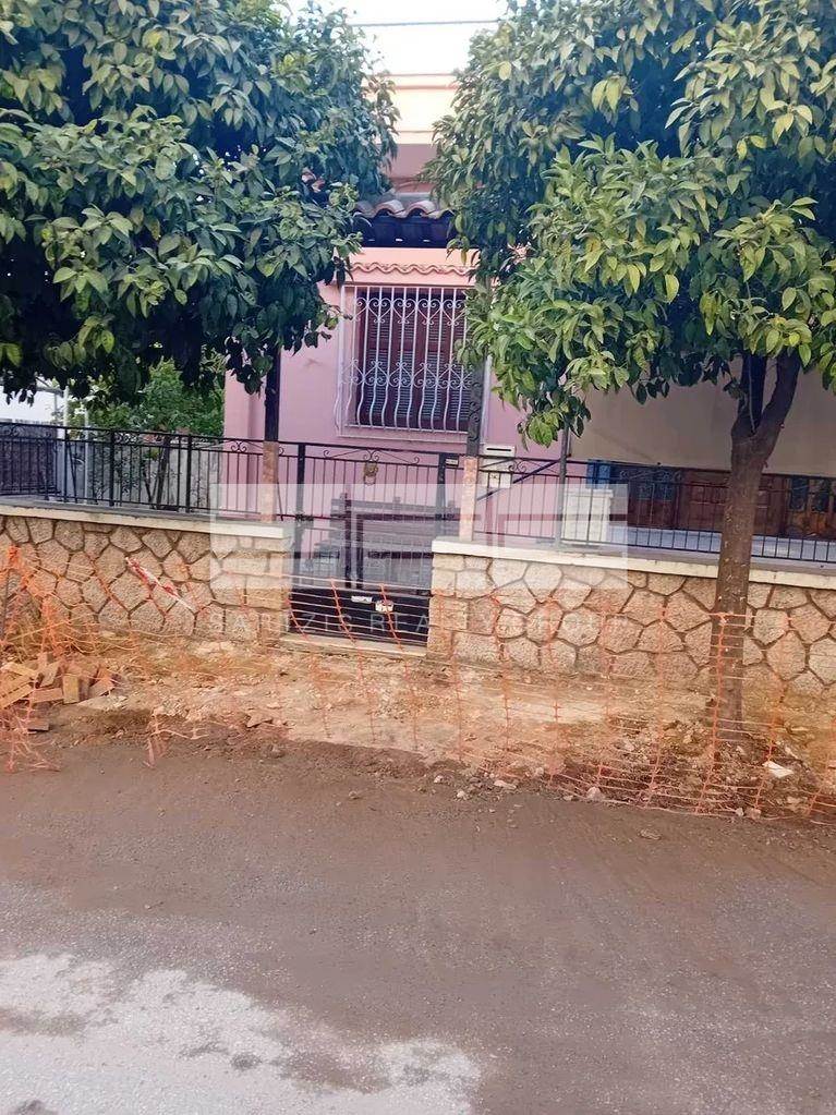 (For Sale) Residential Detached house || Athens Center/Ymittos - 112 Sq.m, 2 Bedrooms, 480.000€ 