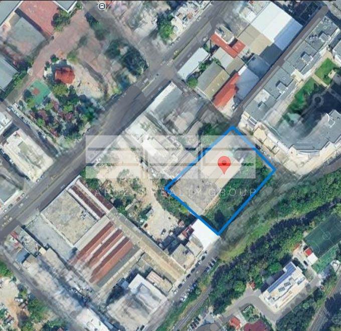 (Προς Πώληση) Αξιοποιήσιμη Γη Οικόπεδο || Πειραιάς/Πειραιάς - 1.900 τ.μ, 3.000.000€ 