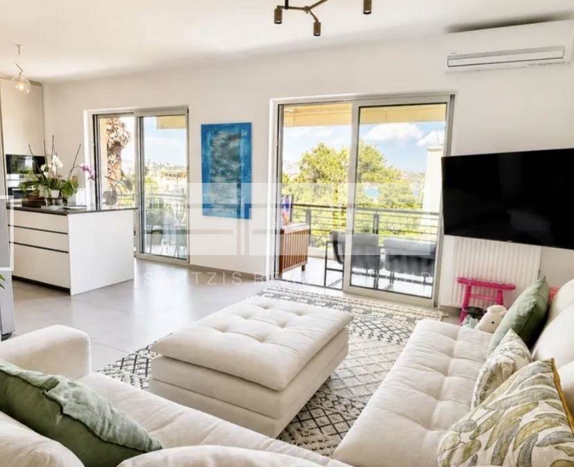 (For Sale) Residential Apartment || East Attica/Vari-Varkiza - 104 Sq.m, 2 Bedrooms, 545.000€ 