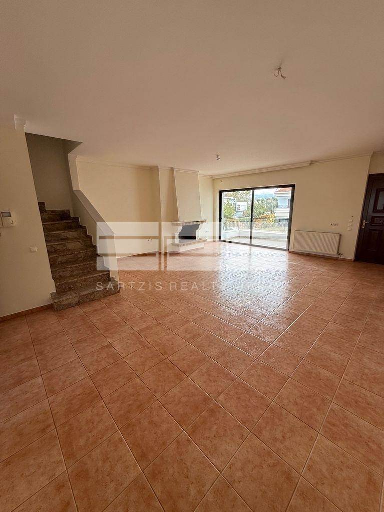 (For Rent) Residential Maisonette || Athens North/Kifissia - 180 Sq.m, 3 Bedrooms, 1.900€ 